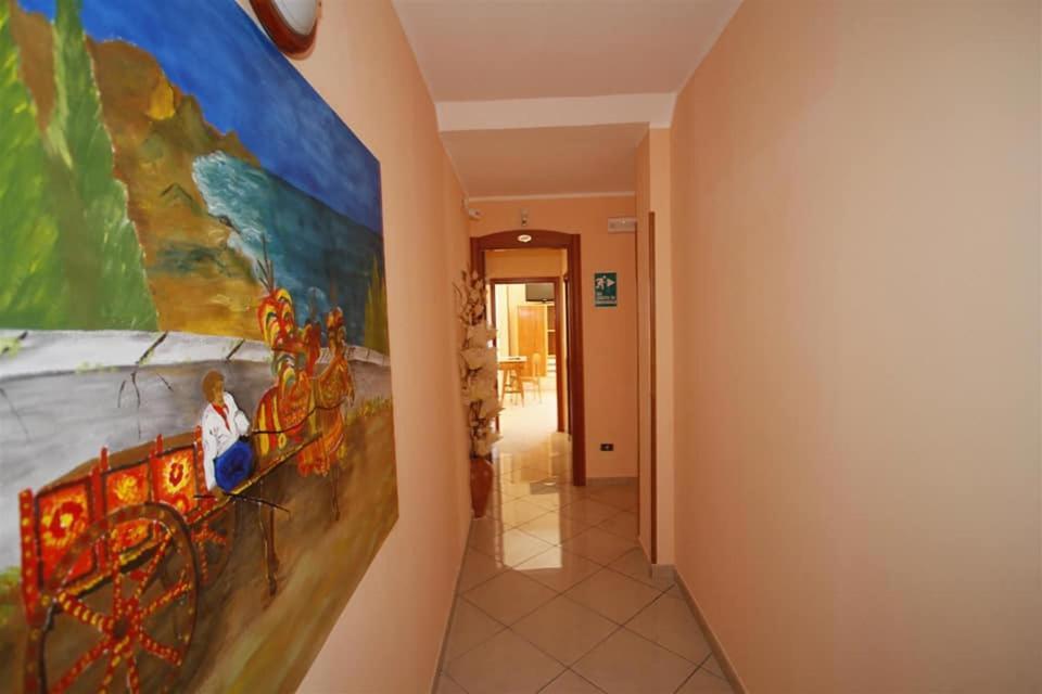 George Hotel Barcellona Pozzo di Gotto Eksteriør billede